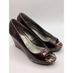 Bandolino Round Open Toe Wedge Heel Snake Skin Pump 6M